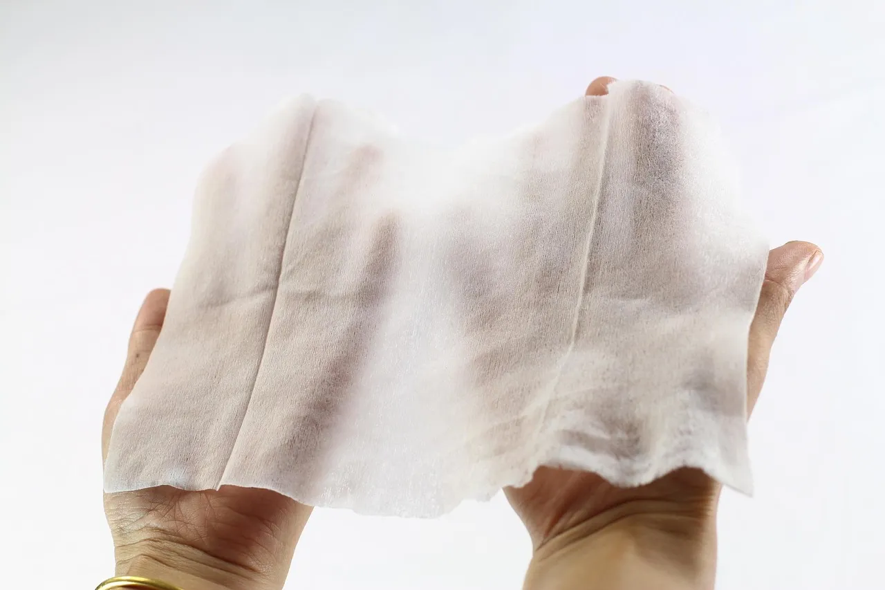 China Melt-blown Nonwoven Manufacturer and Supplier | DEYI